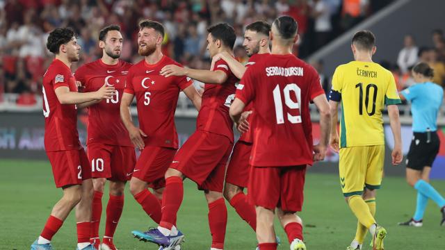 A Milli Takım namağlup liderliğini sürdürdü... Türkiye Litvanya maç özeti...