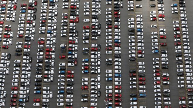 AB ülkelerinde 2035'ten itibaren benzinli ve dizel araç satılmayacak