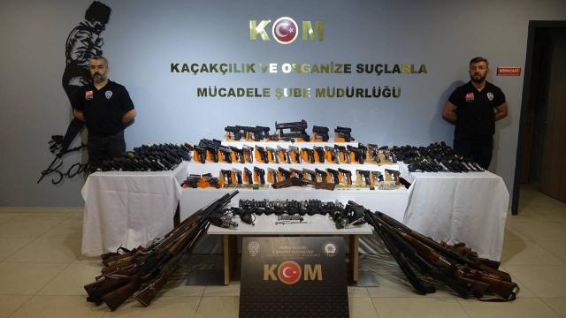 Bursa'da 245 ruhsatsız silah ele geçirildi