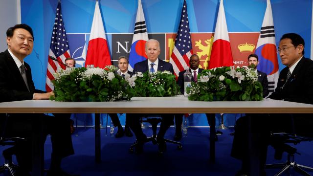 ABD, Japonya ve Güney Kore'den Pyongyang'a karşı iş birliği vurgusu