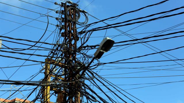 Pakistan'da bir eyalette elektrik tasarrufu için dükkanlar 21.00'da kapanacak
