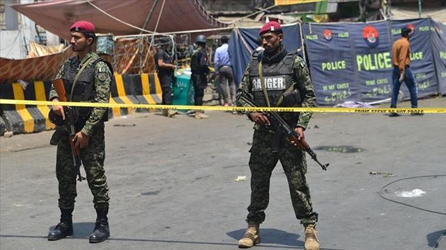 Pakistan'daki çatışmada 2 asker öldü, 7 saldırgan etkisiz hale getirildi