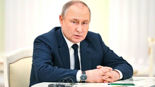 Putin küresel ekonomik krizden çıkış yolu önerdi