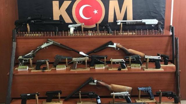 Tekirdağ'da silah kaçakçılığı yapan 26 kişi yakalandı