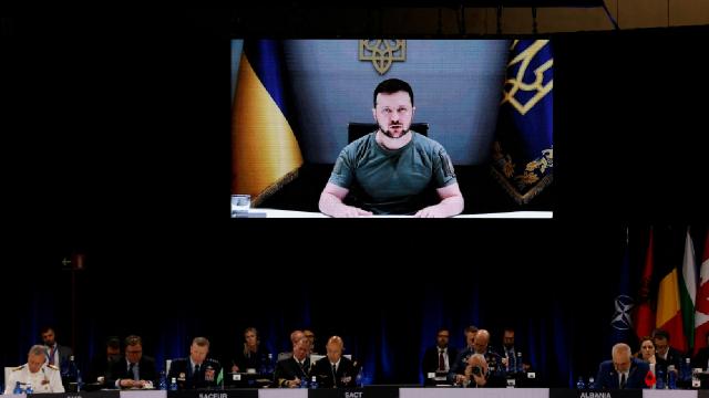 Zelenskiy NATO’ya seslendi: Ortak güvenlik alanında Ukrayna için bir yer bulmalısınız