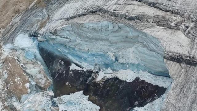 İtalya'daki en büyük buzul kütlelerinden biri çöktü: En az 6 ölü