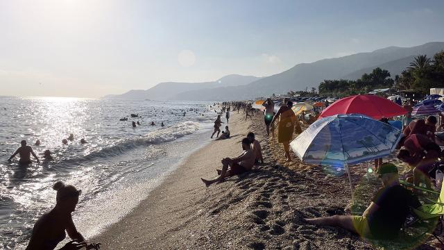 Antalya'da yılın en sıcak günü yaşandı
