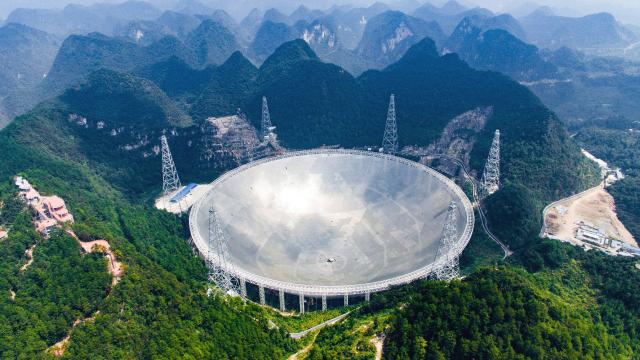 Çin'in dev radyo teleskobu FAST, 660 pulsar tespit etti
