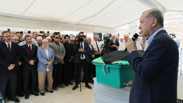 Cumhurbaşkanı Erdoğan, Manisa'da Hakan Füzün'ün cenaze törenine katıldı
