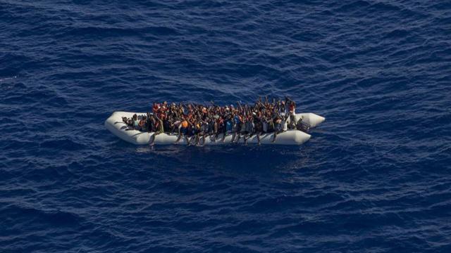 Fas açıklarında 236 düzensiz göçmen kurtarıldı
