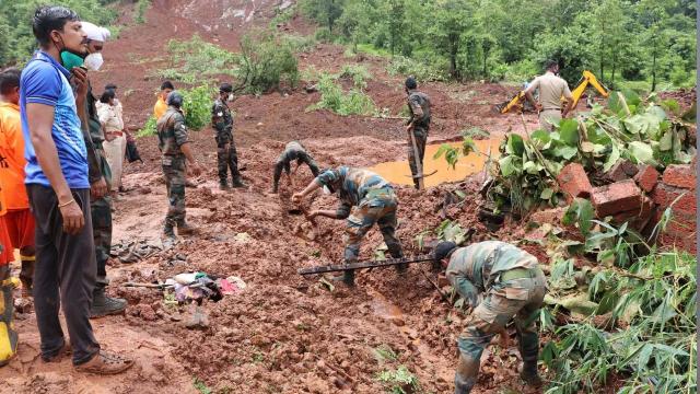 Hindistan'ın Manipur eyaletindeki heyelanda ölü sayısı 16'ya yükseldi