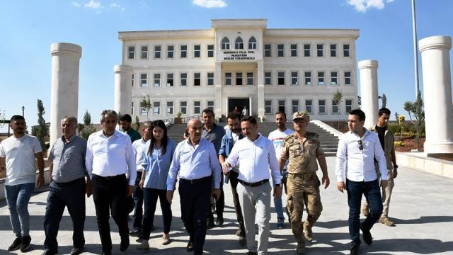 Mardin Valisi Demirtaş, Nusaybin ilçesinde incelemelerde bulundu