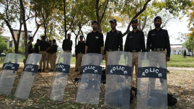 Pakistan'da Hazreti Muhammed'e saygısızlık iddiasıyla 27 kişi gözaltına alındı