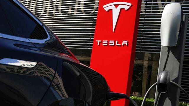 Tesla'ya yeniden ırkçılık davası açıldı
