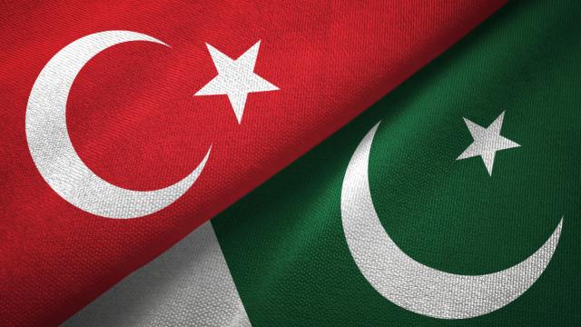 Türkiye ile Pakistan, savunma ve güvenlik iş birliğini görüştü