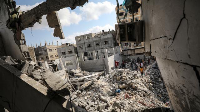 Gazze'de ateşkes sürüyor