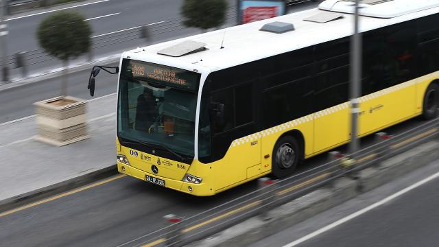Arızalanan İETT otobüsü trafikte aksamaya neden oldu