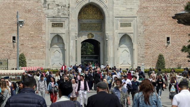 İstanbul 7 ayda Türkiye'yi ziyaret eden turistlerin 3'te 1'ini ağırladı