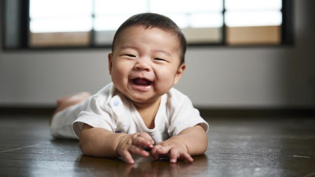 Japonya'da ilginç ilan: Huzurevine bebek aranıyor