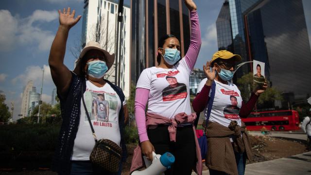 Meksika'da binlerce kişi kayıp yakınlarının bulunmasını istiyor