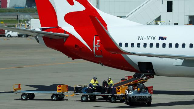 Qantas Havayolları, yöneticilerinden bagaj görevlisi olarak çalışmalarını istedi