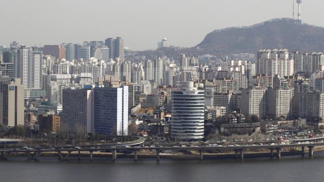 Güney Kore'de su baskını tedbiri: Bodrum kattaki konutlar kullanılmayacak