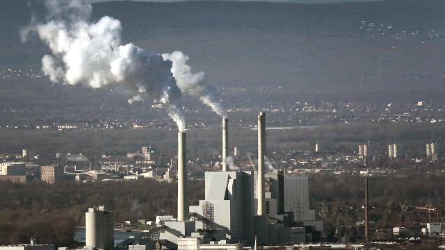 Alman hükümeti, mali yapısı bozulan enerji şirketi Uniper'i kamulaştırdı
