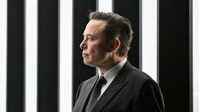 Elon Musk İran'da Starlink uydu internetini devreye soktu