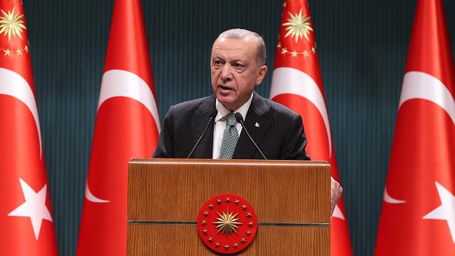 Cumhurbaşkanı Erdoğan: Dünyanın en cömert ülkesi unvanını taşımanın gururunu yaşıyoruz