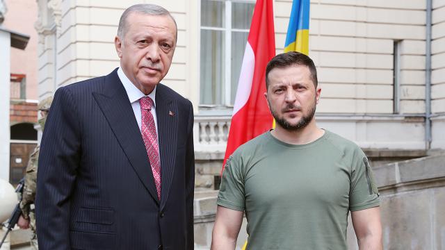 Zelenskiy, takas edilen 215 Ukraynalı için Cumhurbaşkanı Erdoğan’a teşekkür etti