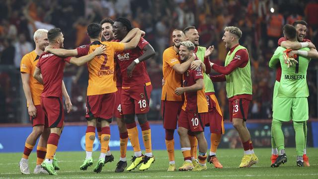 Galatasaray'da forma rekabeti arttı