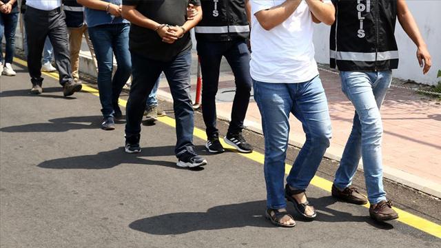 İstanbul'da terör operasyonu: 5 gözaltı