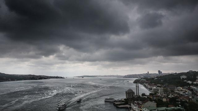 İstanbul'a kuvvetli yağış uyarısı: Önümüzdeki 2 saate dikkat