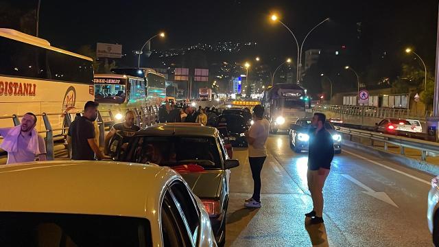 Konvoy ile trafiği aksatan sürücülere ceza kesildi