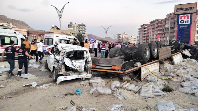 Mardin Derik'teki tır kazasının bilirkişi raporu tamamlandı