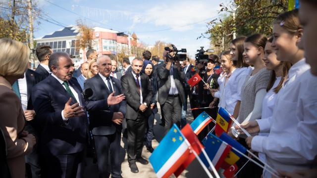 TBMM Başkanı Şentop Gagavuzya'da coşkuyla karşılandı