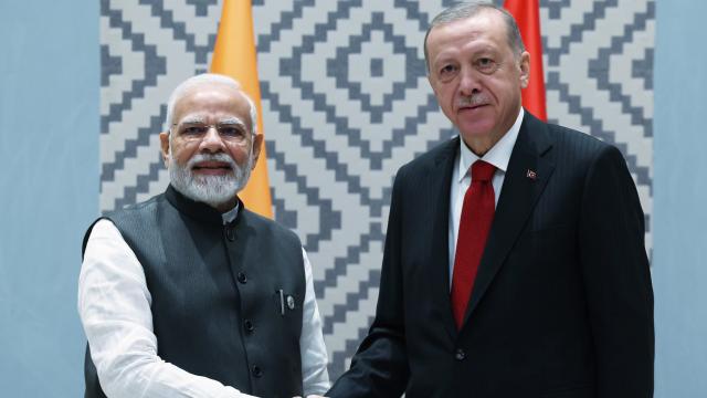 Cumhurbaşkanı Erdoğan, Hindistan Başbakanı Narendra Modi’yi kabul etti