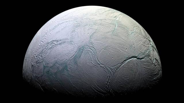 Dünya dışı yaşam arayışında hedef Satürn'ün Enceladus uydusu
