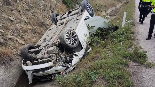 Sinop'ta otomobil devrildi: 5 yaralı