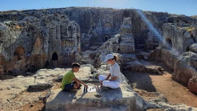 Adıyaman'daki tarihi mekanlarda satranç etkinliği