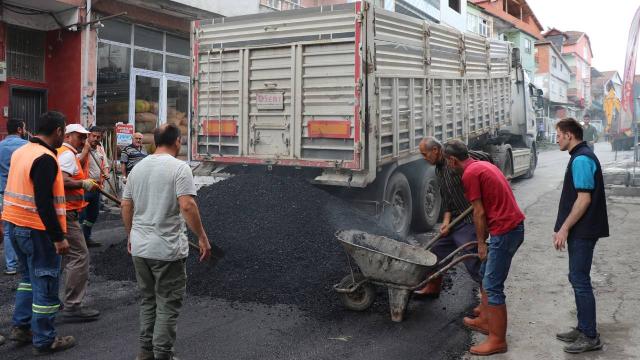Zonguldak'ta selden zarar gören beldenin yolları asfaltlanıyor