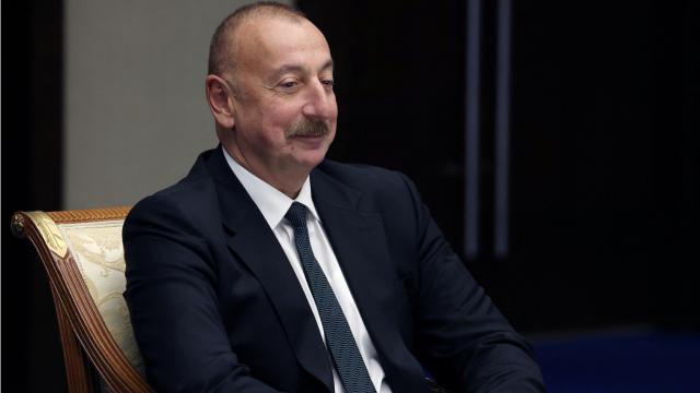 Aliyev: Bölgede uzun vadeli barıştan yanayız