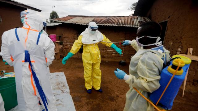 Uganda'da Ebola nedeniyle ölen sağlık görevlilerinin sayısı 4'e yükseldi