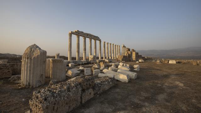 Laodikya'daki kazılardan 4 binin üzerinde eser çıktı