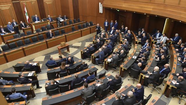 Lübnan Meclisi, yeni cumhurbaşkanını 4. oturumunda da seçemedi