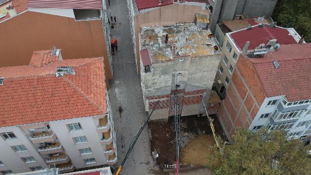 Sinop'ta çatlakların oluştuğu apartman tahliye edildi