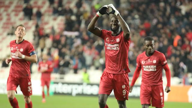 Sivasspor'da Yatabare Avrupa'da haftanın oyuncusu seçildi