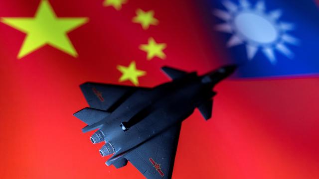 Tayvan, Çin'in "hava sahası"nı olası ihlalini, "ilk saldırı" sayacağını bildirdi