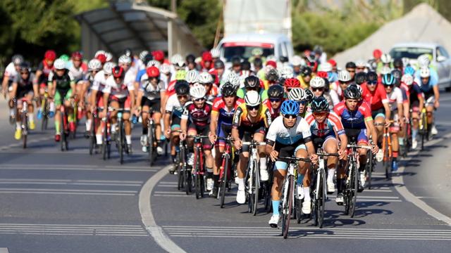 Türkiye Bisiklet Şampiyonası sezon kapanış yol yarışı Alanya'da başladı