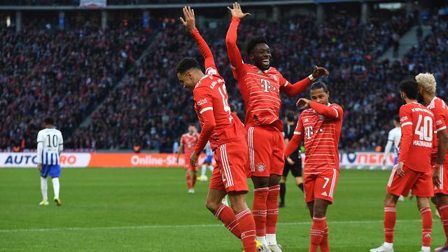 Bayern Münih ilk yarıda attığı goller kazandı